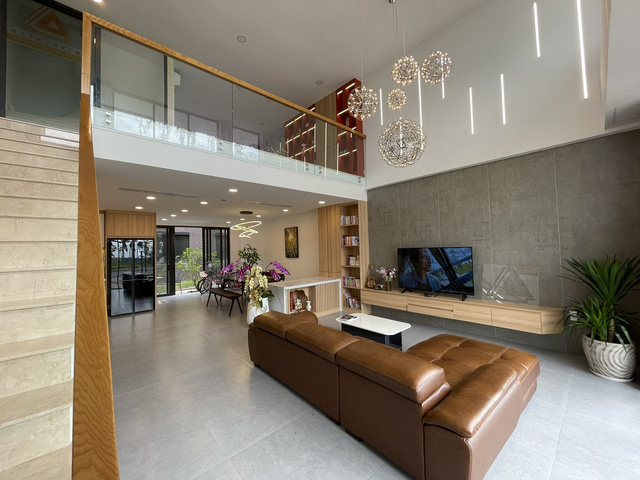 Biệt thự hạng sang của giới nhà giàu giữa lòng “thành phố vệ tinh” Sài Gòn - Ảnh 7. Biệt thự hạng sang của giới nhà giàu giữa lòng “thành phố vệ tinh” Sài Gòn - Ảnh 7.