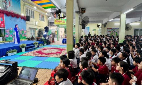 Âm nhạc lệch chuẩn – Bài 1: ‘Chất độc mềm’ và thách thức đối với thế hệ trẻ