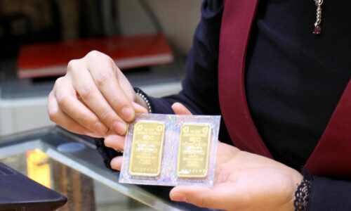 Giá vàng hôm nay 15.10.2025: Tăng mạnh qua mức 147 triệu đồng/lượng