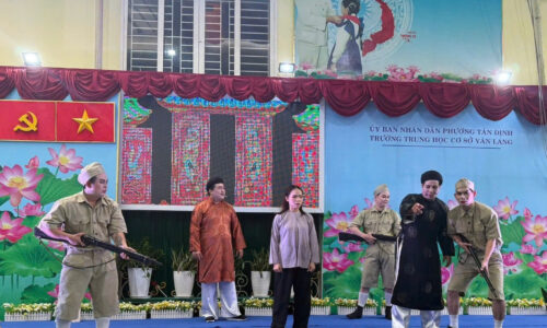 Hát bội giữa vòng xoáy hiện đại – Bài 2: Gieo mầm tình yêu di sản vào trường học