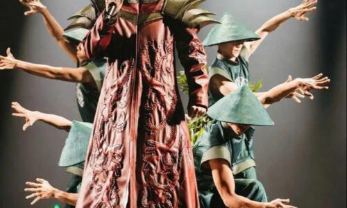 Nhà thơ Nguyễn Duy bật khóc trước chiến thắng của Đức Phúc