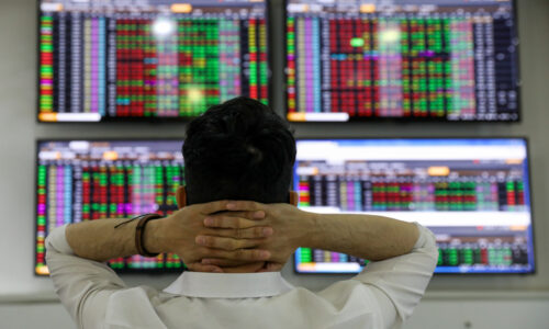 VN-Index liên tiếp giảm sâu