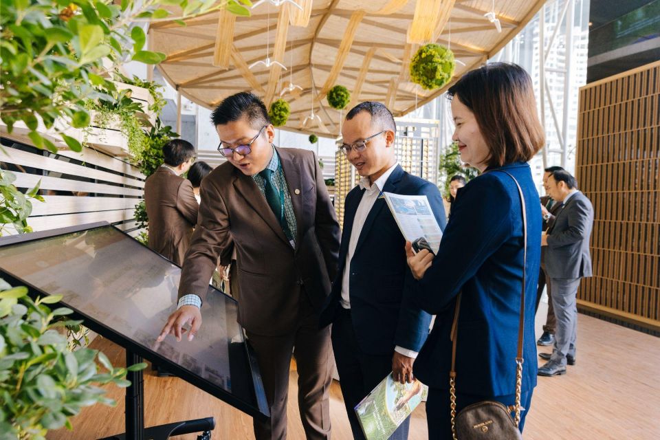 Chính thức khai trương Phu Long Pavilion và nhà mẫu Essensia Sky