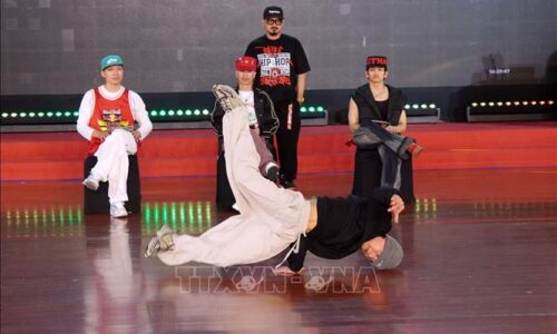 Gần 1.000 người dự giải đấu cấp quốc gia dành riêng cho vũ đạo đường phố