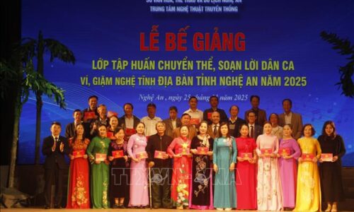 ‘Làn gió mới’ cho dân ca ví, giặm Nghệ Tĩnh