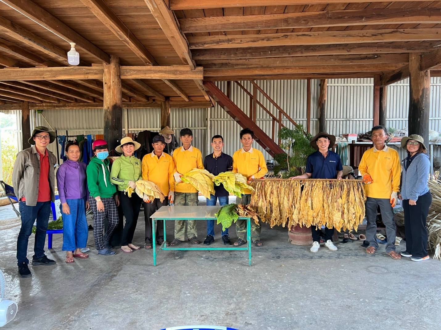 Tăng thuế tiêu thụ đặc biệt thuốc lá cần có lộ trình hợp lý- Ảnh 2.