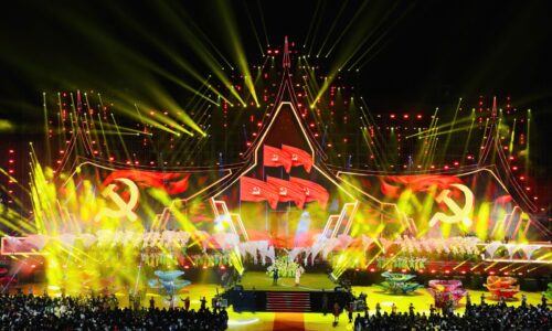 Bản trường ca hữu nghị Việt – Lào bừng sáng giữa Viêng Chăn