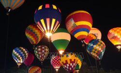 Bầu trời Sa Đéc lung linh sắc màu khinh khí cầu