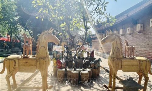Khai mạc trưng bày chuyên đề ‘Ngựa về phố’ tại Văn Miếu – Quốc Tử Giám