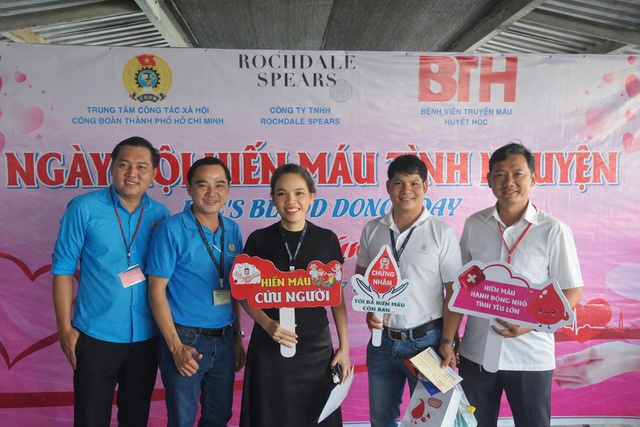 Người lao động Công ty TNHH Rochdale Spears hiến máu tình nguyện - Ảnh 2.