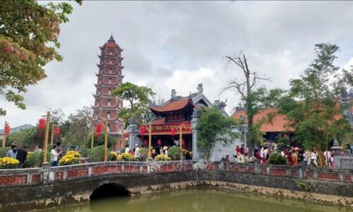 Xây dựng không gian lễ chùa đầu xuân văn minh, an toàn