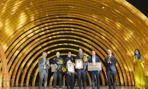 AkzoNobel giới thiệu Màu Của Năm 2026 tại Ashui Awards lần thứ 14 | Vật tư | Tài Chính